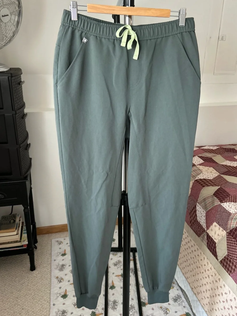 Figs Tansen Jogger Scrub Pants Men’s Medium Tall